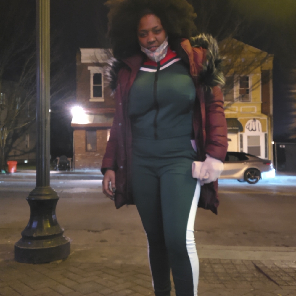 Track suits - Picture 2 of 5